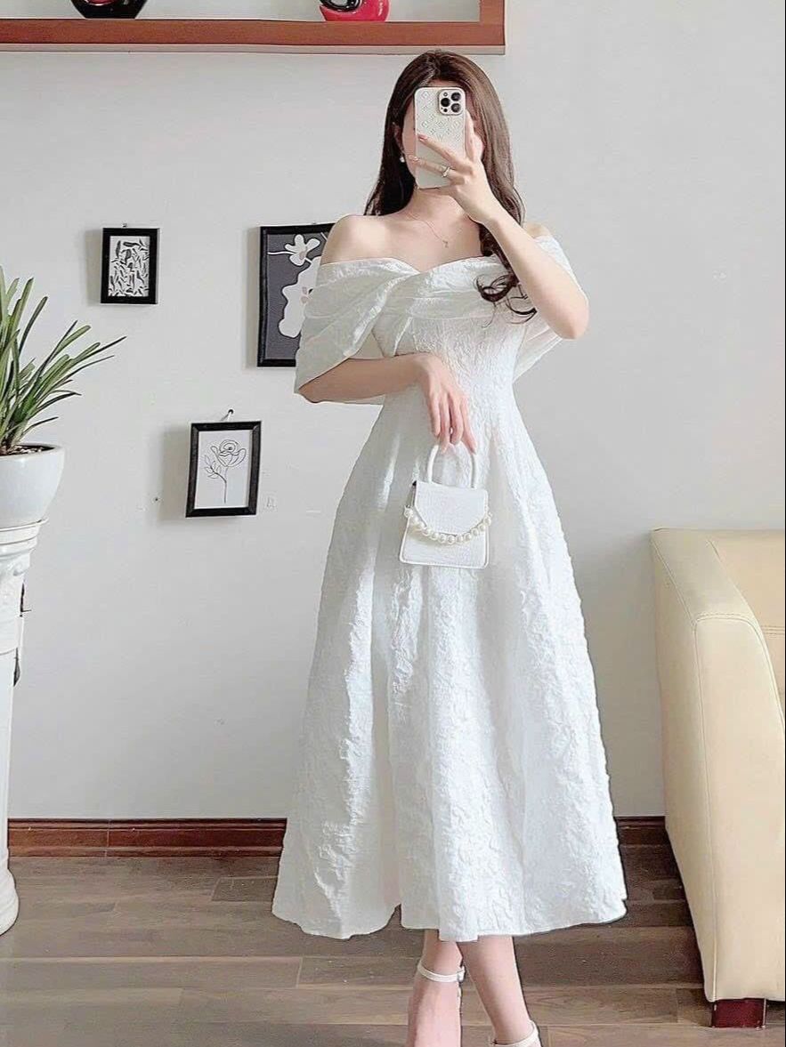 Đầm váy nữ kiểu dáng xòe vèo vai
