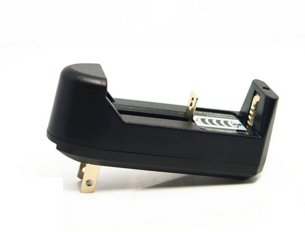 Sạc pin 18650 - khay đơn