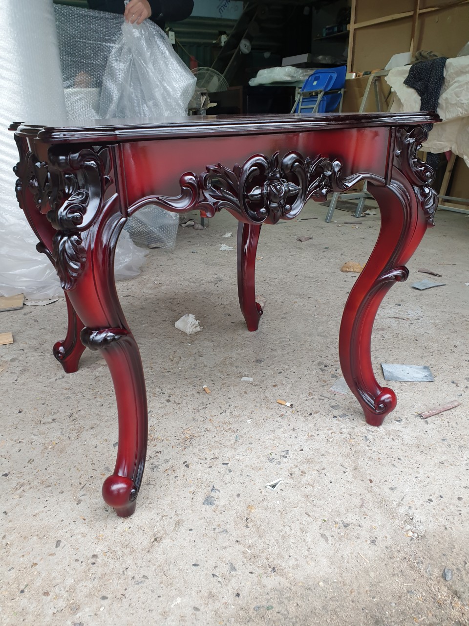 Bàn trà, bàn cà phê tân cổ điển. Bàn góc, bàn phụ sofa