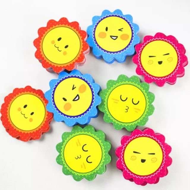 Sét 50 Bông Hoa Tích Điểm Mặt Cười