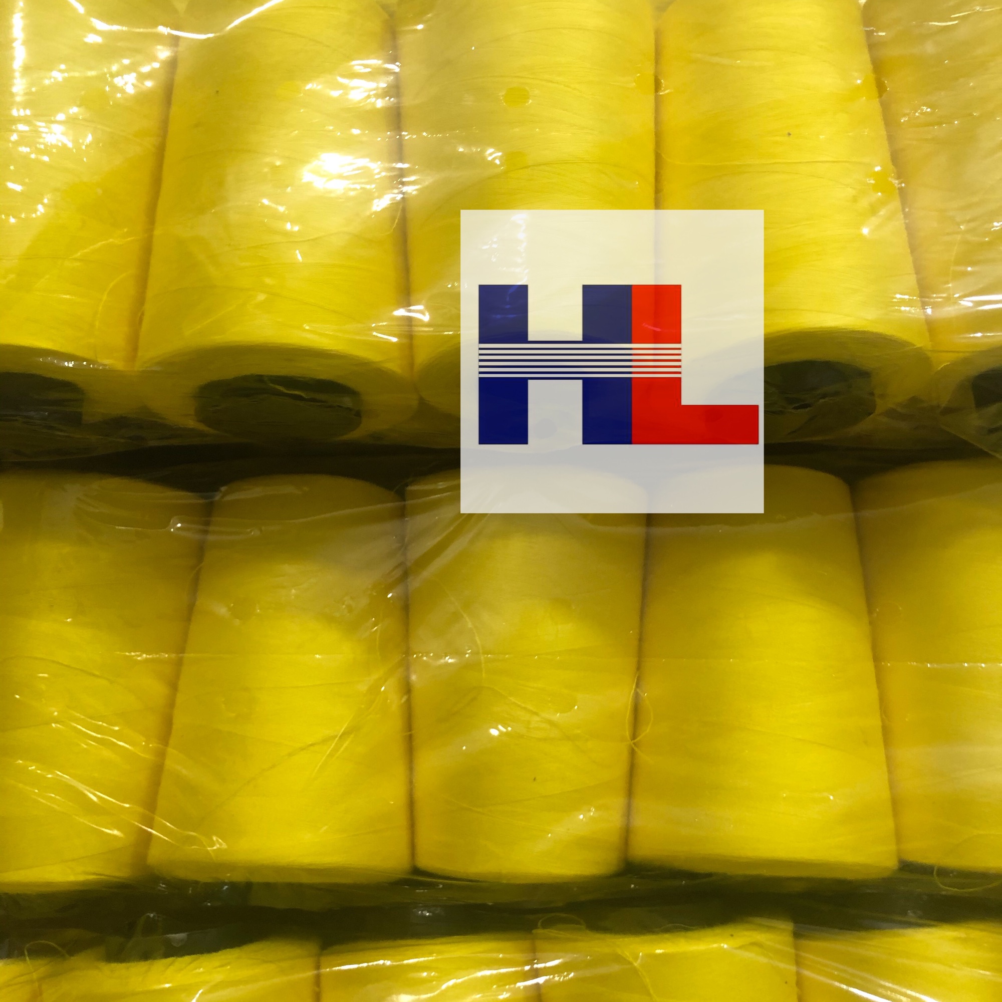 [HCM]Chỉ may màu công nghiệp 40/2 Hạnh Liễu: màu vàng( 85.000/6cuộn/kg)