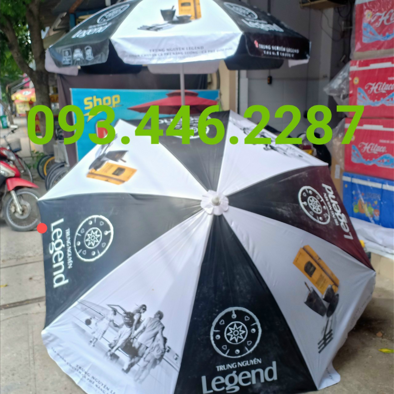 [HCM]Dù Che Nắng Rộng 2m2 Cao 2m5 Không Đế Rẻ Bền Đẹp Làm Từ Bạt Tốt Độ Bền Cao Thiết Kế Gọn Nhẹ Tiện Dụng ( Chưa bao gồm đế 12kg)
