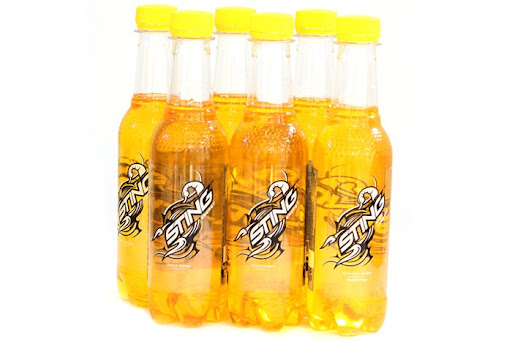 Lốc 6 chai nước tăng lực Sting vàng