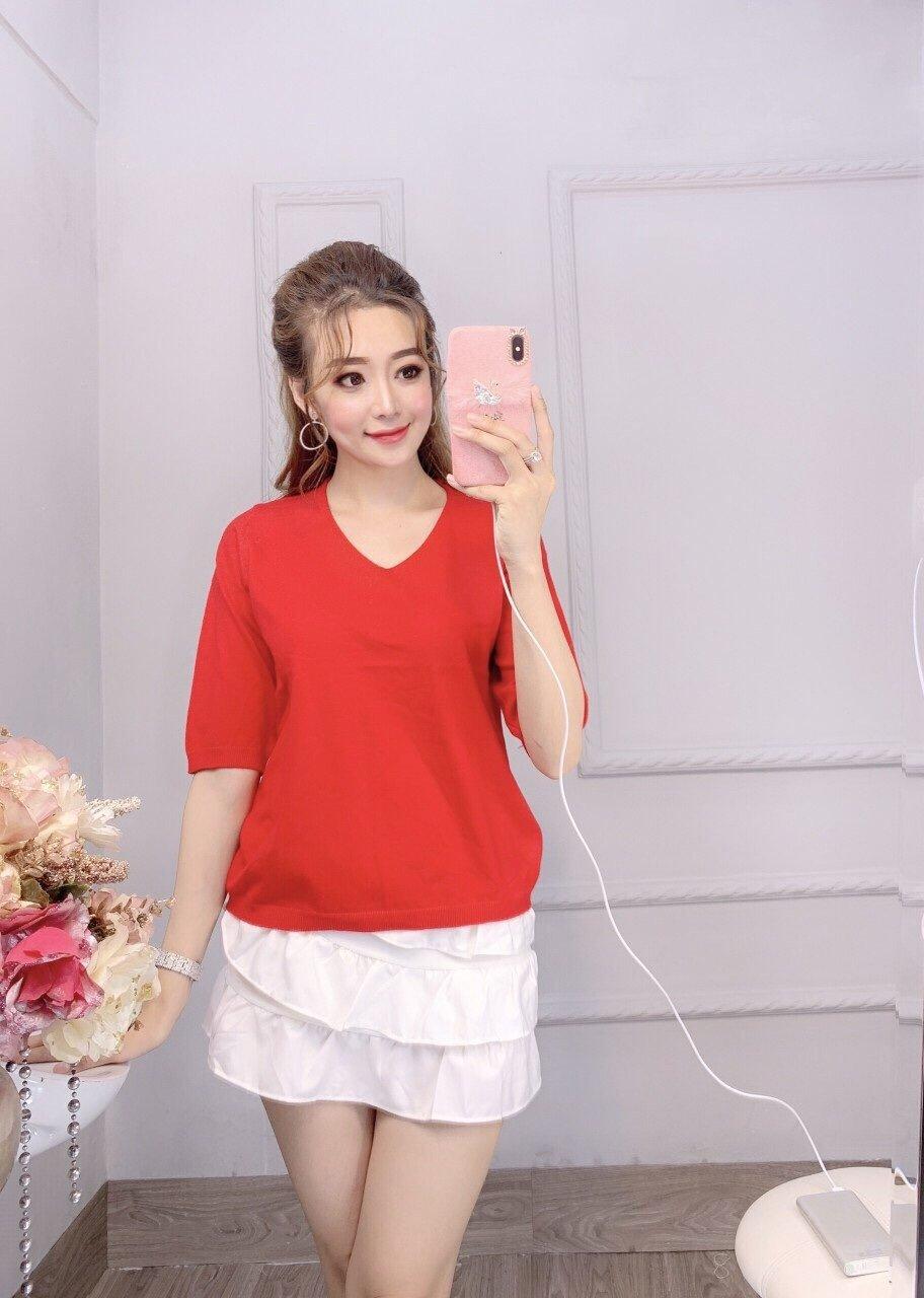 Áo len gân cổ tim dễ thương