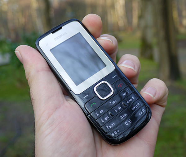 Điện thoại độc cổ NOKIA C2 00 có 2 sim giá rẻ bảo hành 6 tháng