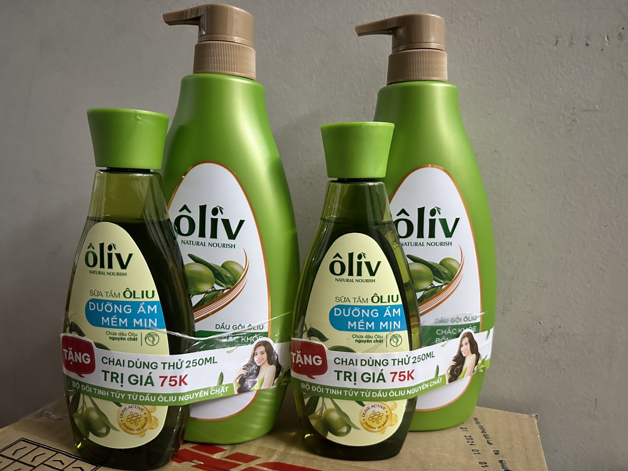 Dầu Gội Oliv-Oliu 650ML