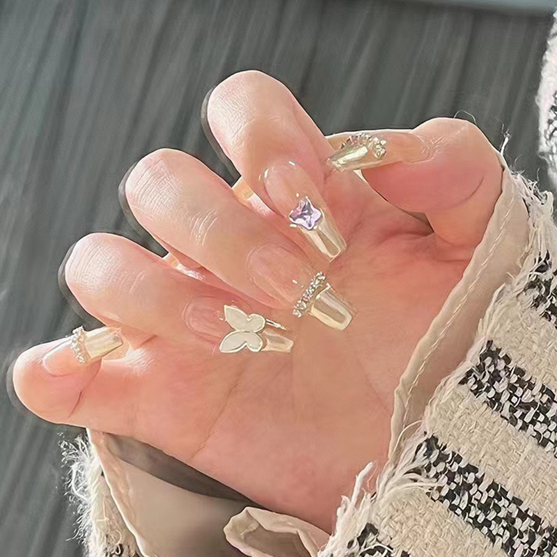 Bộ 24 móng tay giả đính đá mã 251 tặng 3 món keo dán móng 2 mặt dũa cây cạy móng