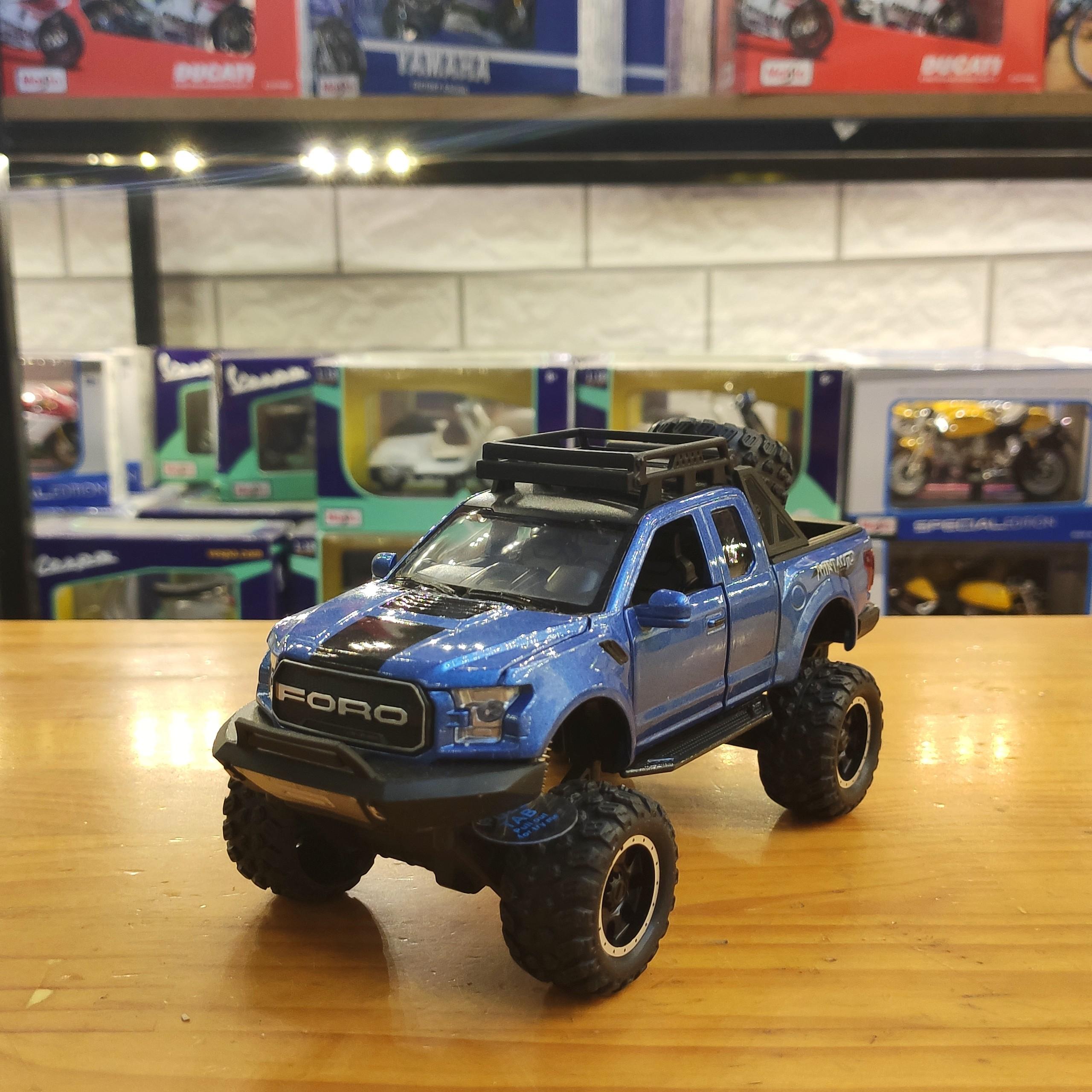 Xe mô hình bán tải Ford F150 tỉ lệ 1:32 màu xanh
