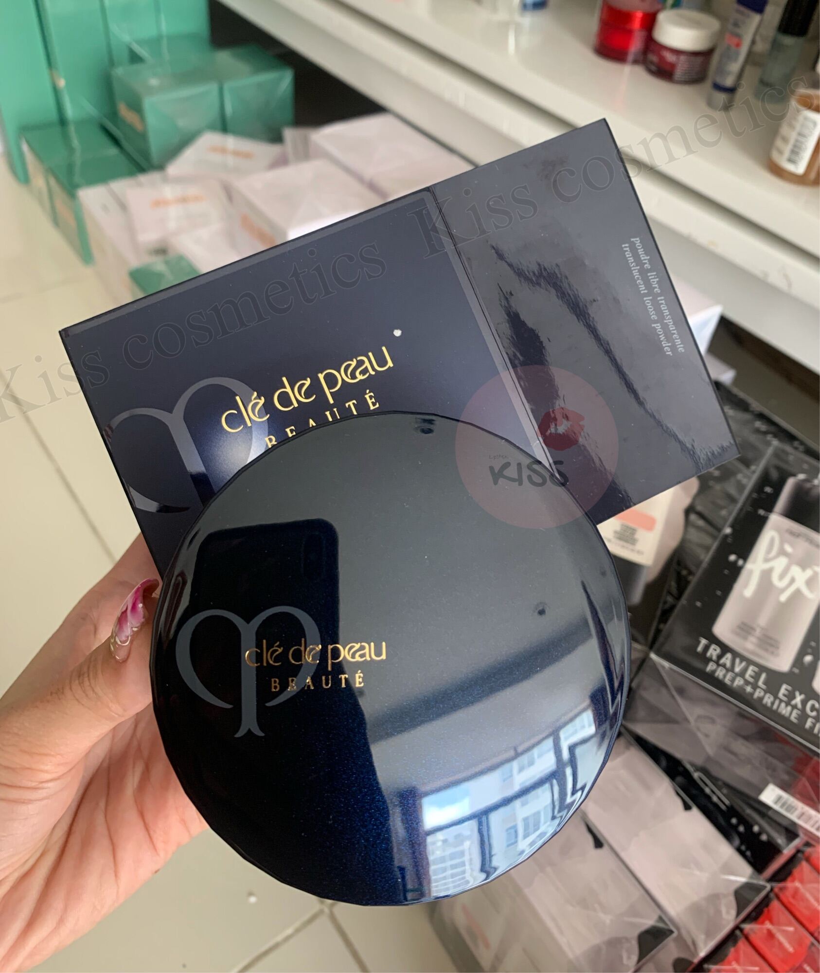 - Phấn phủ C.le De P.eau dạng bột Translucent Loose Powder - Kiss cosmetics