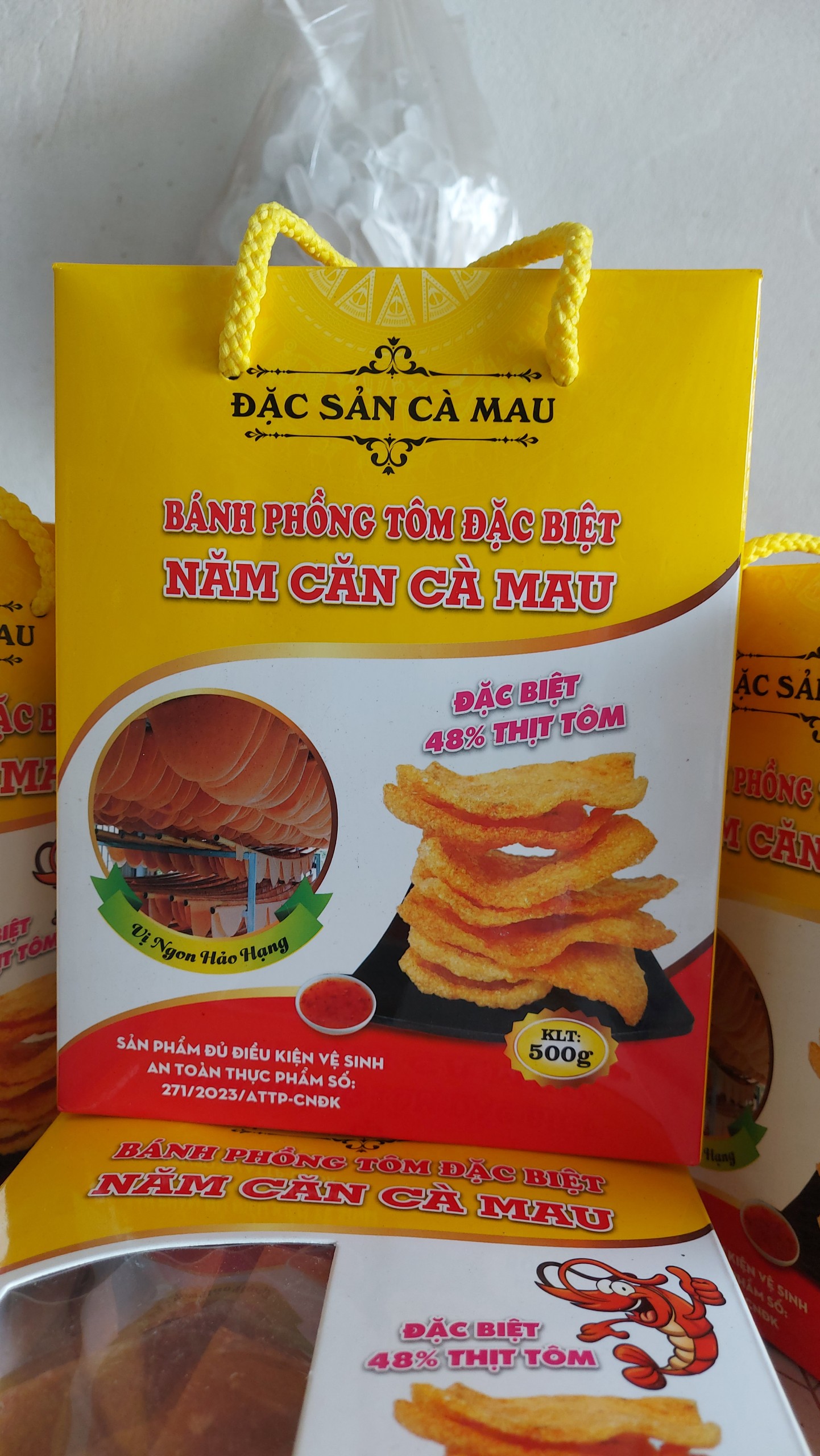 Bánh phồng tôm Năm Căn - Cà Mau - Hộp 500gram, Bánh phồng tôm Cà Mau, Đồ ăn vặt,