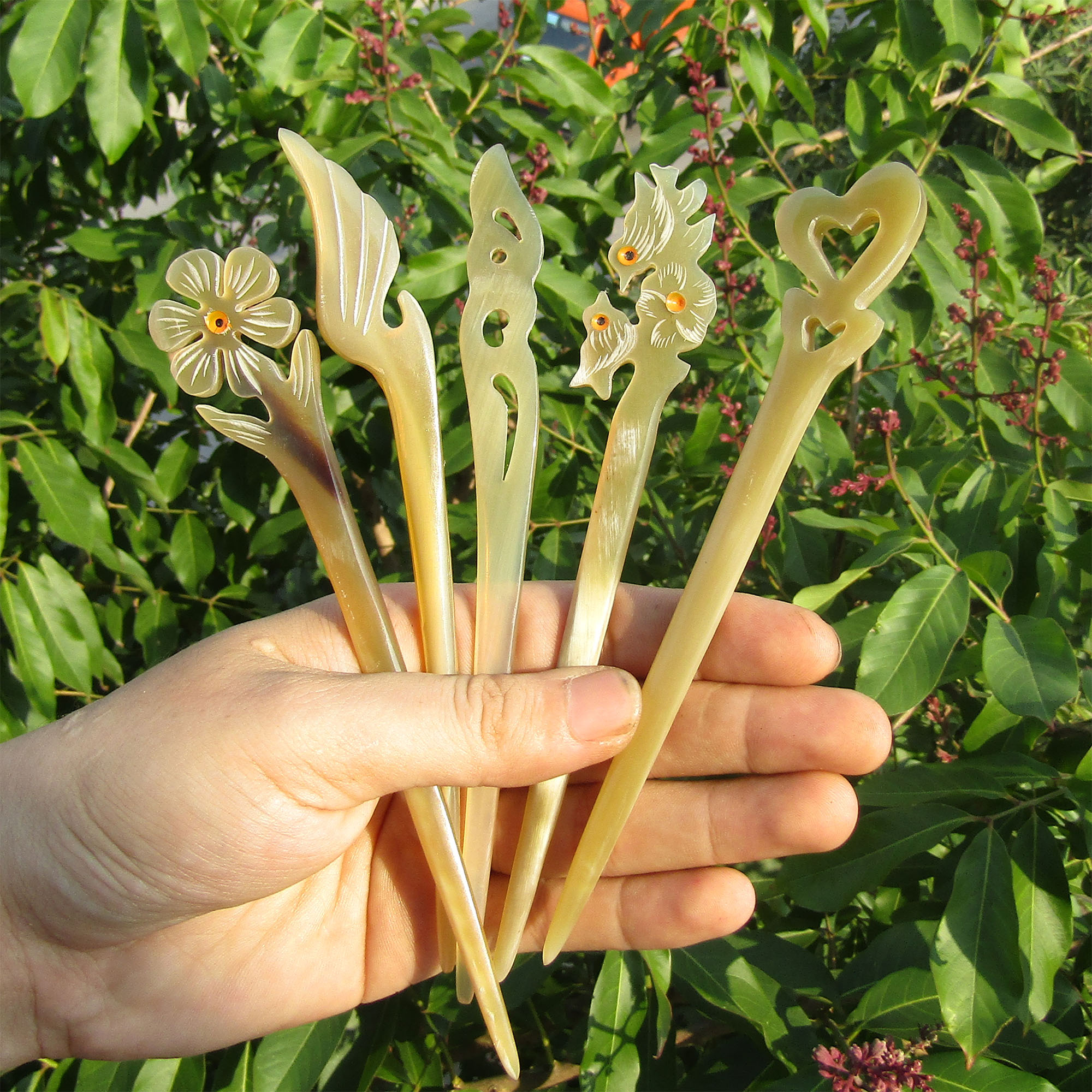 Trâm cài tóc sừng trâu bò chạm tinh sảo