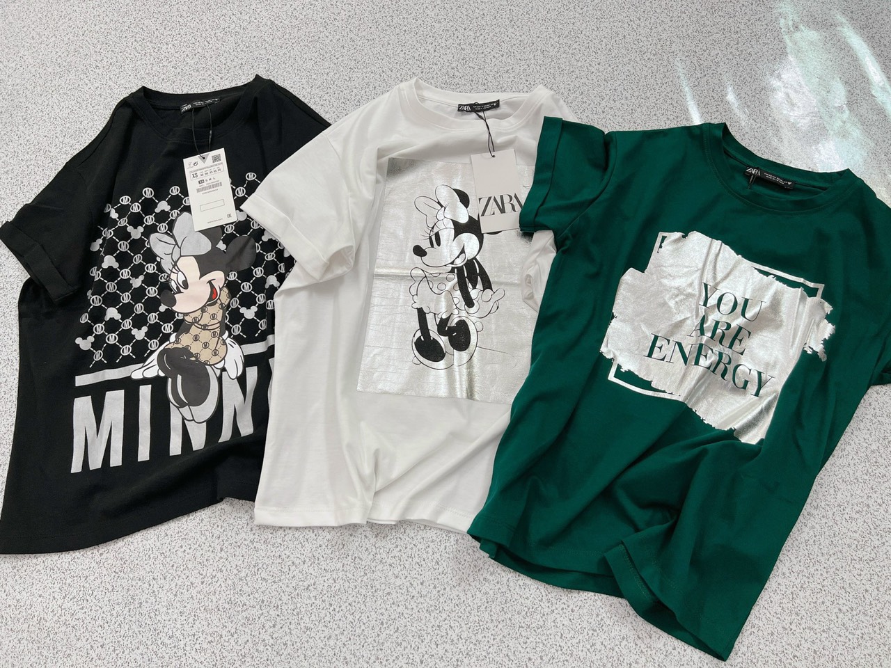 Áo thun nữ ngắn tay cổ tròn ZR in hình Mickey trắng và đen chất xuất dư cotton 100% siêu mát mịn