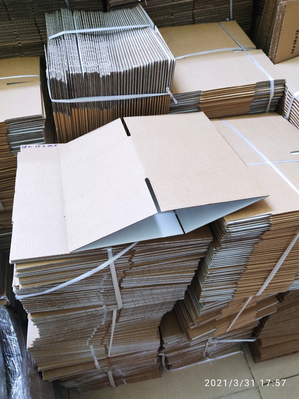50 hộp 15x12x10 cm 50 hộp/pack- hộp carton trơn