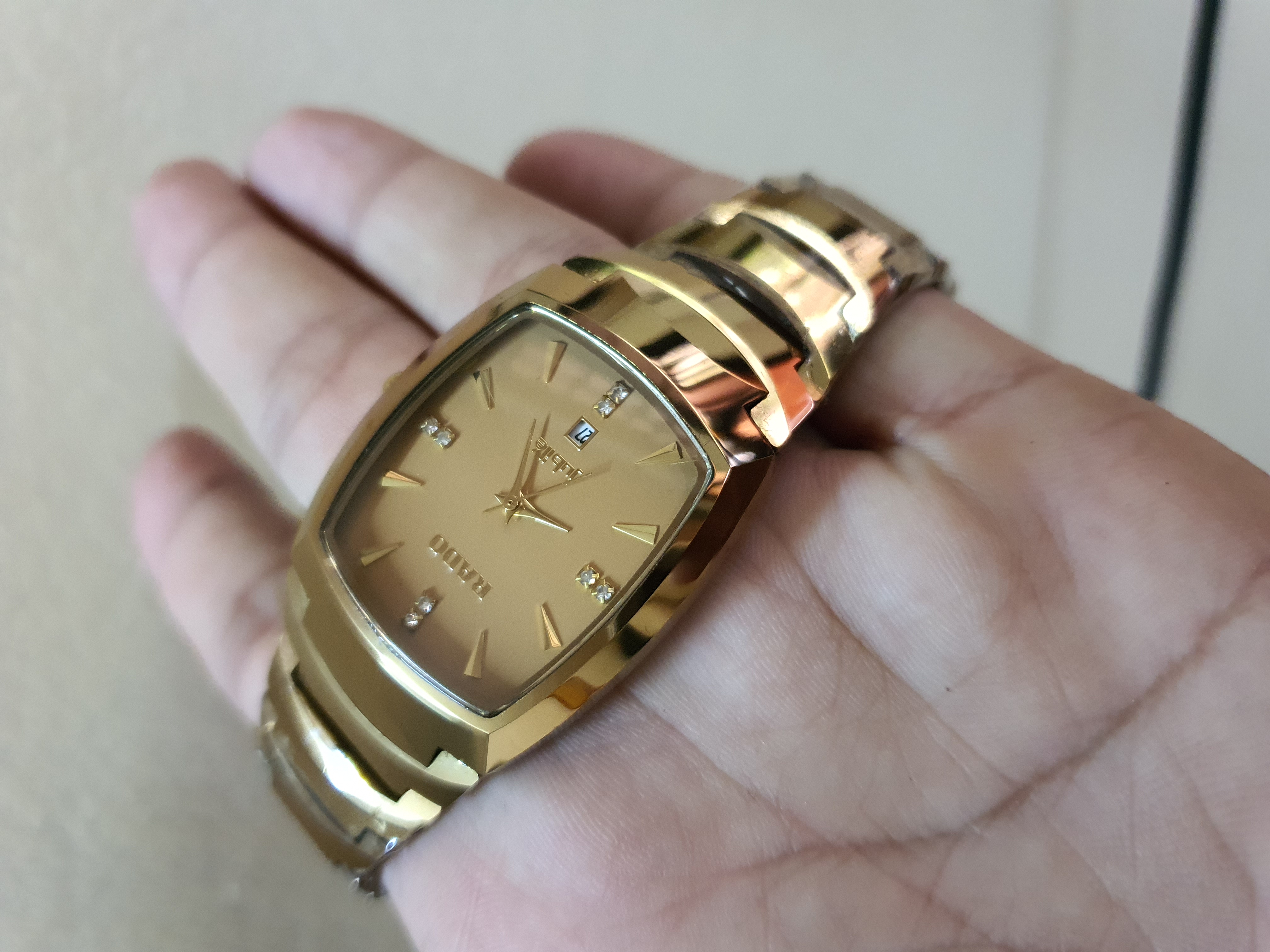 Đồng hồ đeo tay nam rẻ đẹp chất lượng cao