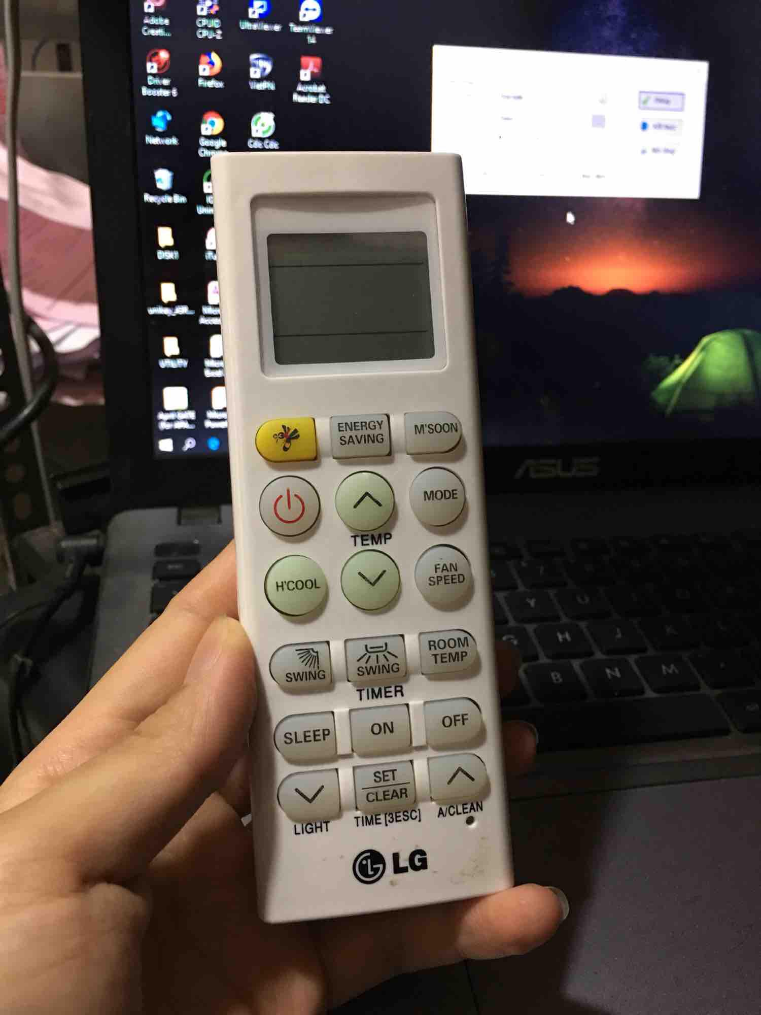 Điều khiển điều hoà LG