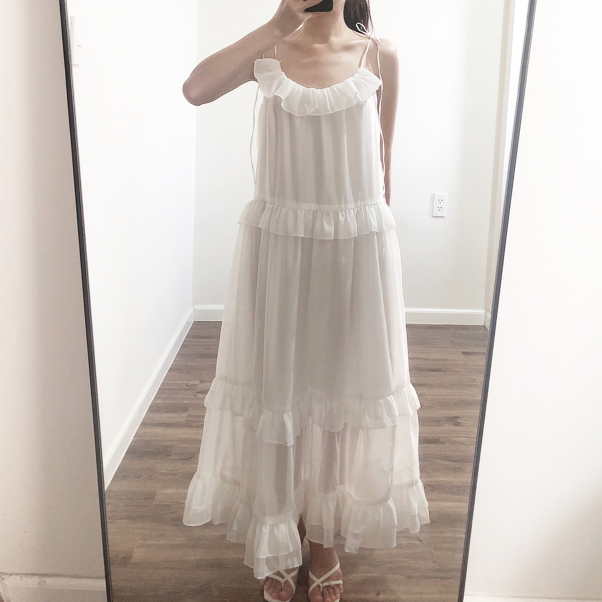 Váy maxi bèo thân | Snow dress - Gihy.lumos