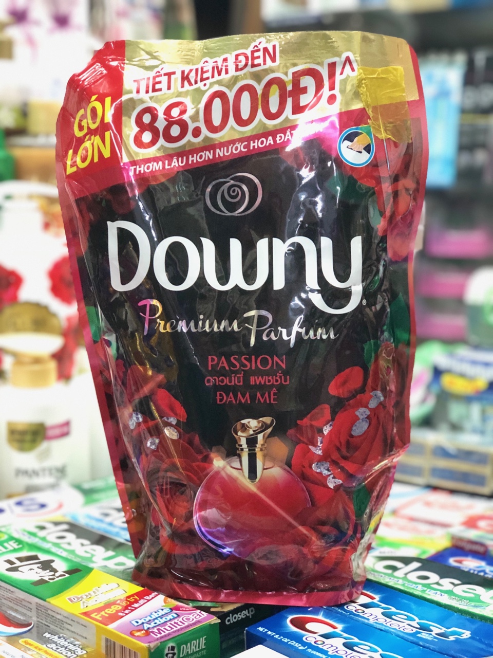 Nước xả làm mềm vải đậm đặc DOWNY đam mê túi 2.2L