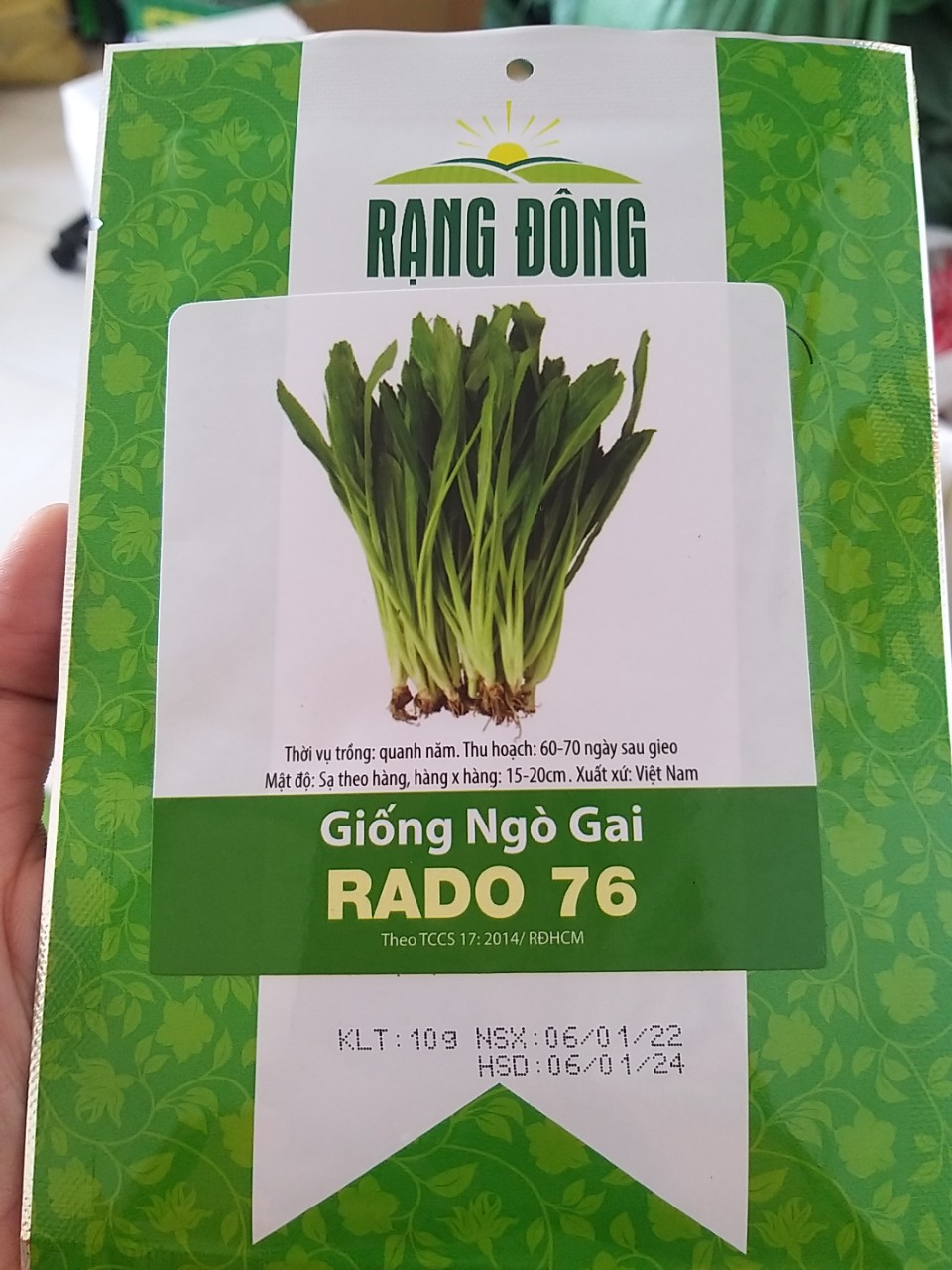 Hạt giống ngò gai rado 76 rạng đông gói 10g