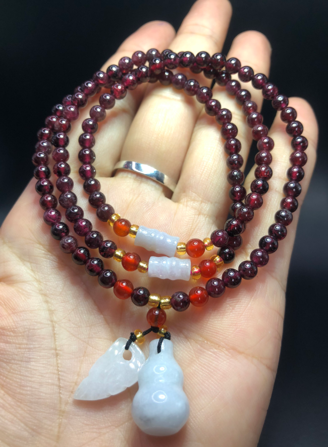 Chuỗi Vòng Tay 108 Hạt Đá Garnet (Hồng Ngọc Lựu) Tự Nhiên ~4-4.5MM mặt hồ lô,Vòng Tay Phong Thuỷ, Trang Sức, Chuỗi Hạt, Mệnh Hoả, Thổ