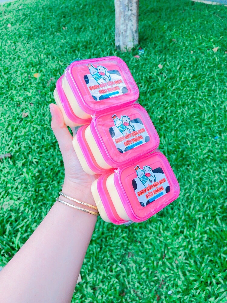 [HCM]kem dưỡng trẵng Body sữa non siêu trắng cốt ủ