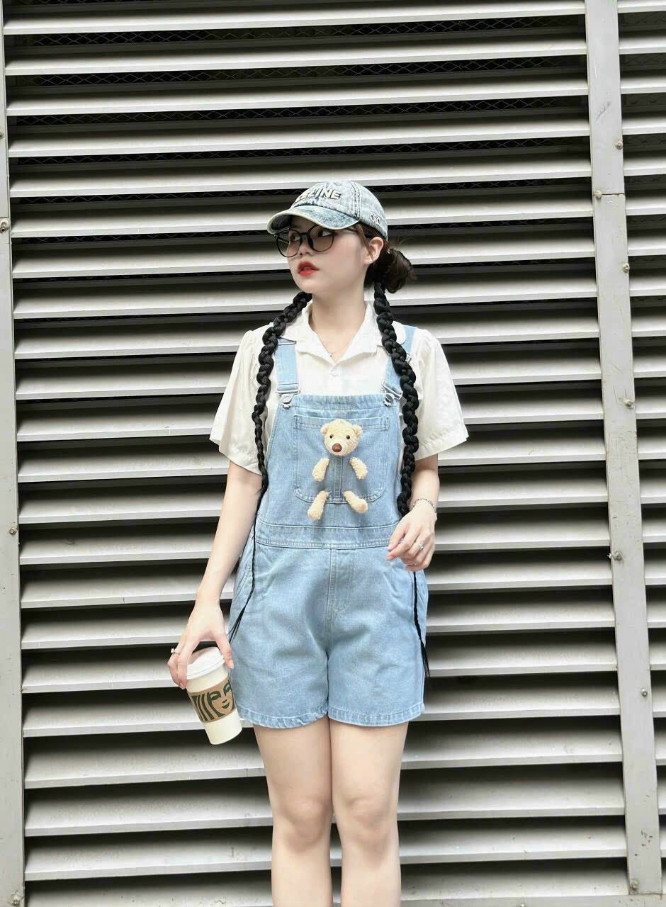 Quần sọt yếm jean nữ phối túi gấu dành cho bạn gái từ 35 đến 50kg