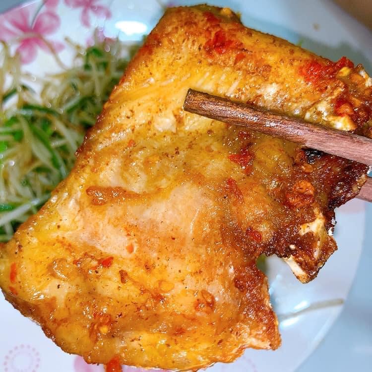 Cá dứa nuôi tỏi ớt 1 nắng - khay 500gr