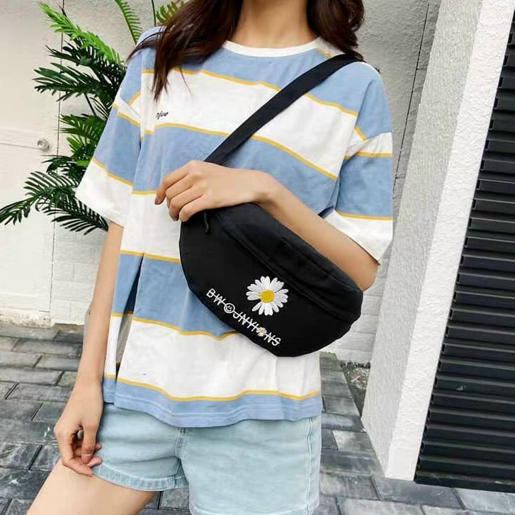 Túi bao tử vải canvas đeo chéo họa tiết hoa cúc xinh xắn dành cho nam nữ