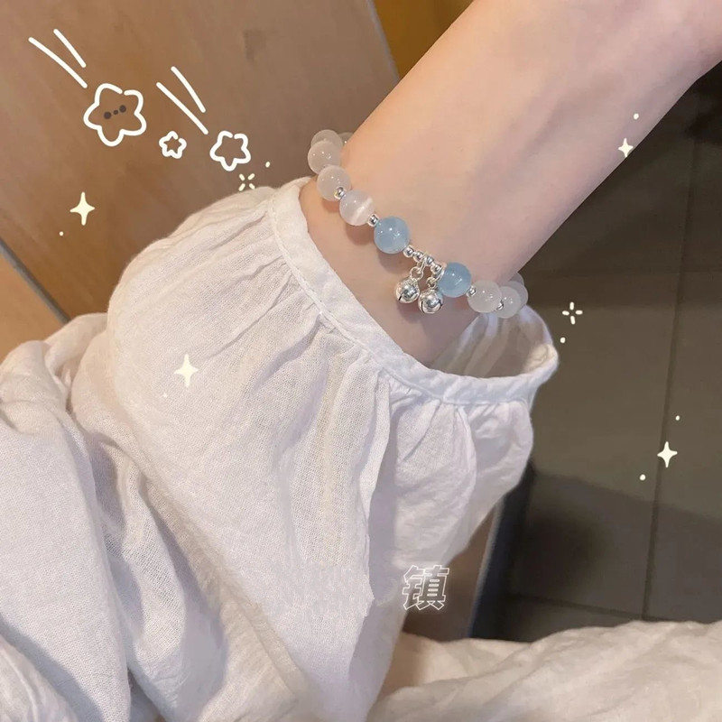 Vòng tay nữ dễ thương nhiều màu xinh xắn dạng hột có chuông mẫu mơi đơn giản lolita VT21 bluehope