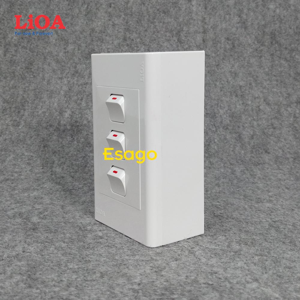 [HCM]Combo 3 công tắc điện 1 chiều + mặt lỗ vuông LiOA - Lắp nổi