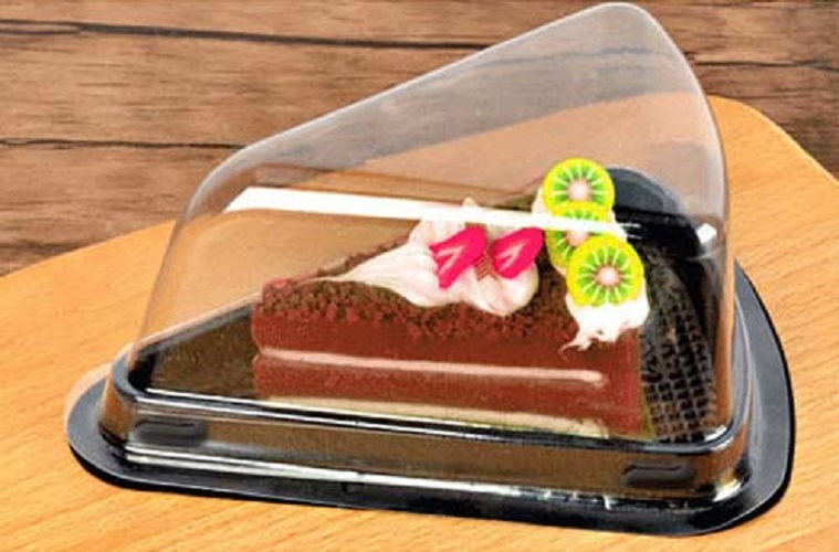 BỘ 50 HỘP NHỰA ĐỰNG BÁNH  ĐẾ ĐEN HÌNH TAM GIÁC A03 12 x 8 x 7 CM