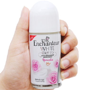 Lăn khử mùi trắng da enchanteur romantic 50ml