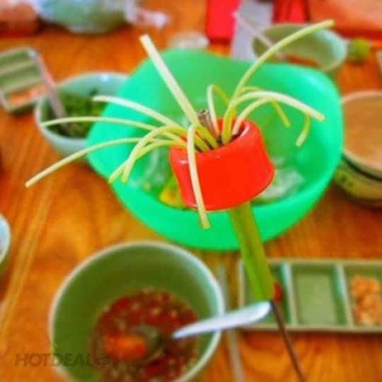 dụng cụ chẻ rau muống