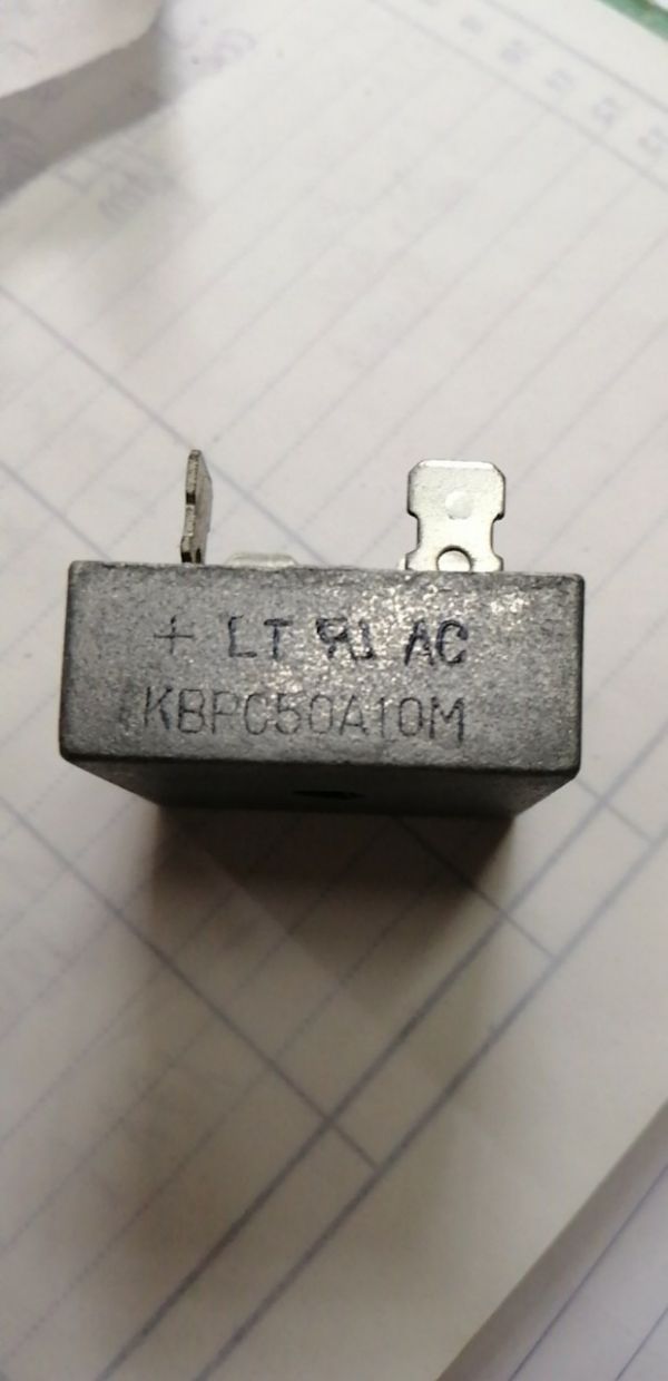 Cầu diot 50a 4 chân giá 2 con
