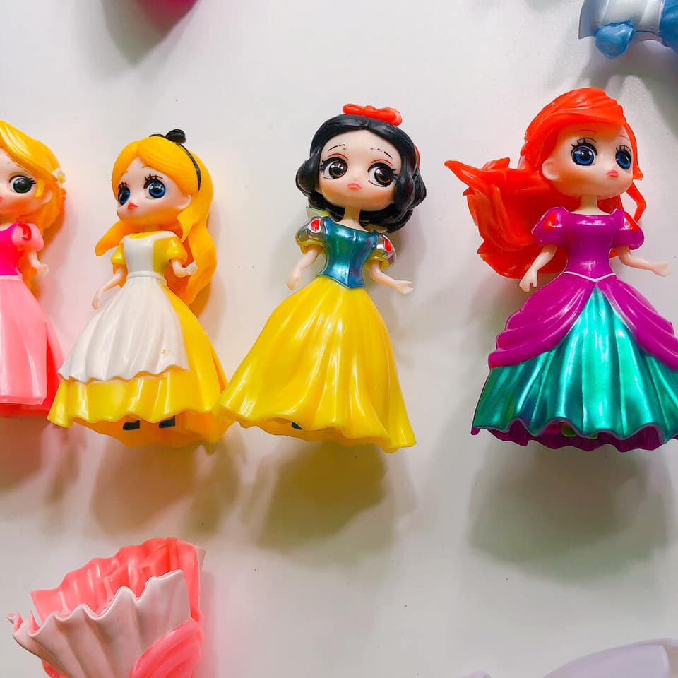 Mua Đồ chơi búp bê thay váy Set 1 búp bê công chúa Disney cổ tích kèm 3 váy  dạ hội thời trang thay đổi mẫu ngẫu nhiên tại Memory1810  Tiki