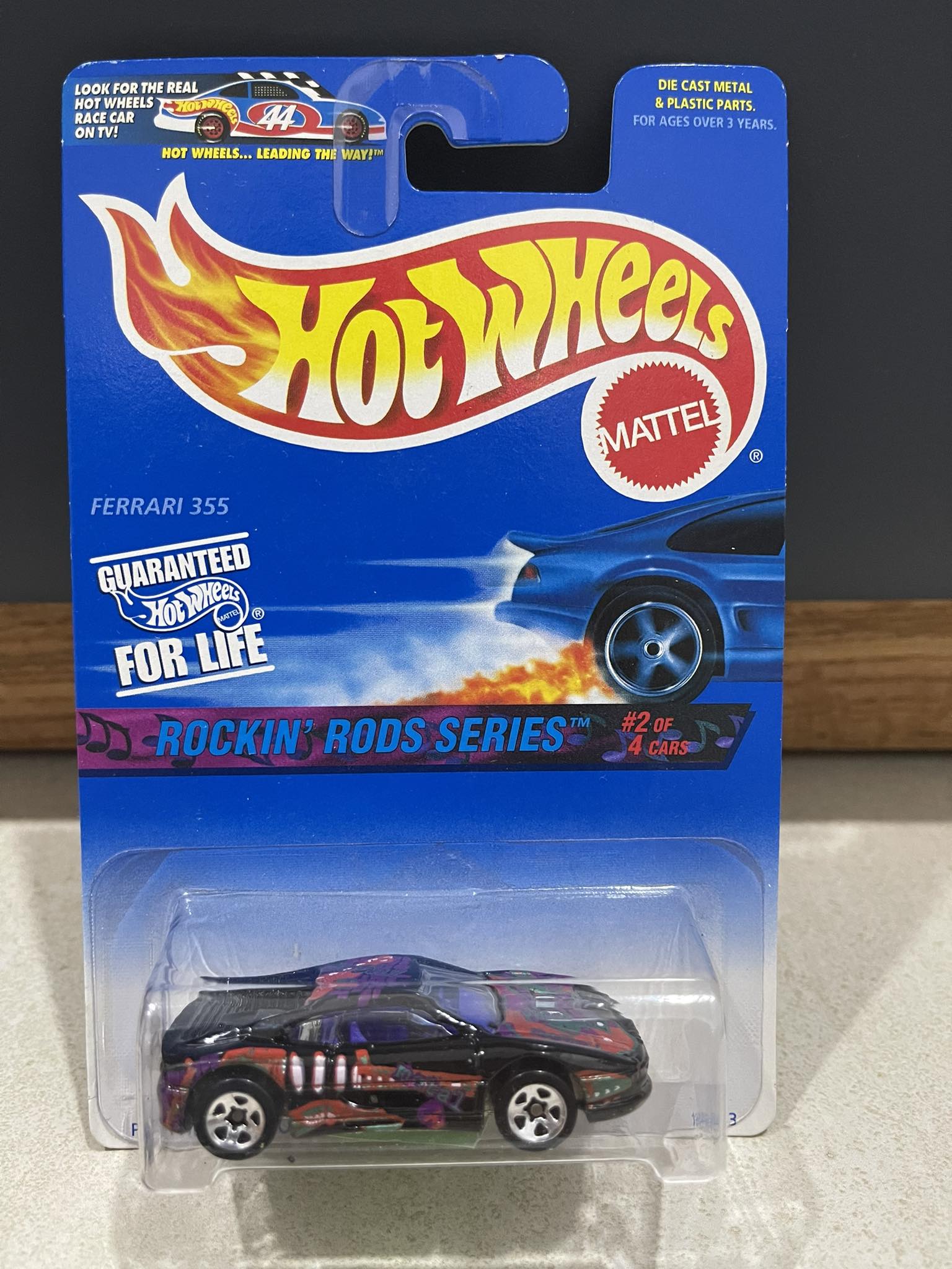 Xe mô hình đồ chơi cơ bản hotwheels 1:64 - ferrari 355