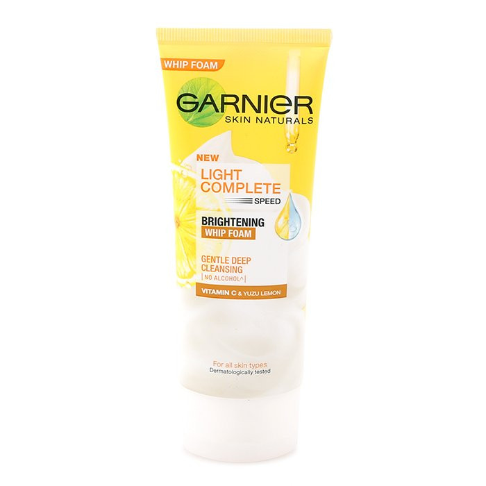 Sữa rửa mặt tạo bọt dưỡng sáng làn da garnier light complete vitamin c whip foam 100ml