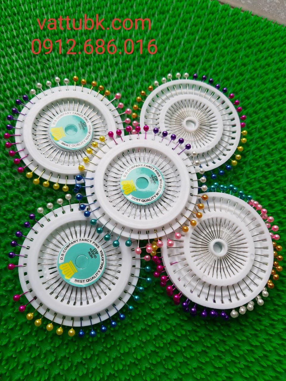 đinh ghim mẫu vật