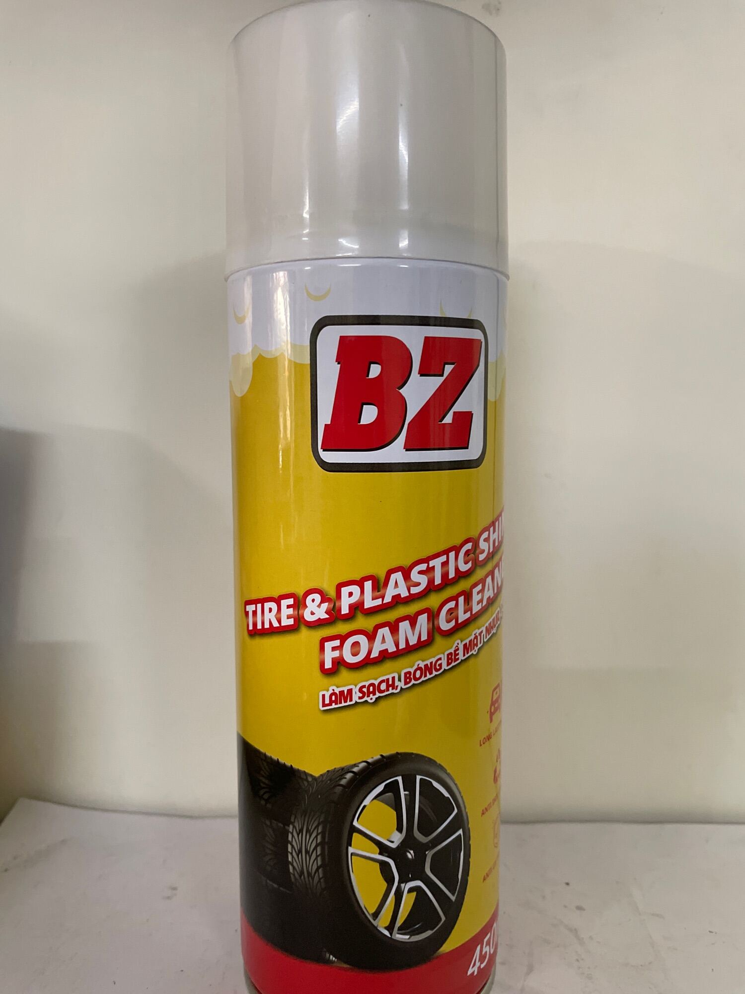 Phục hồi nhựa nhám bz mẫu mới , chai xịt bz tires & plastic shine , làm đen lốp bz 450ml