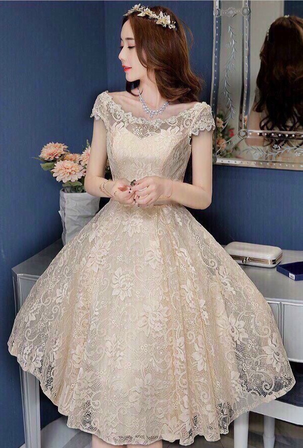 Đầm công chúa cổ thuyền cao cấp ba màu