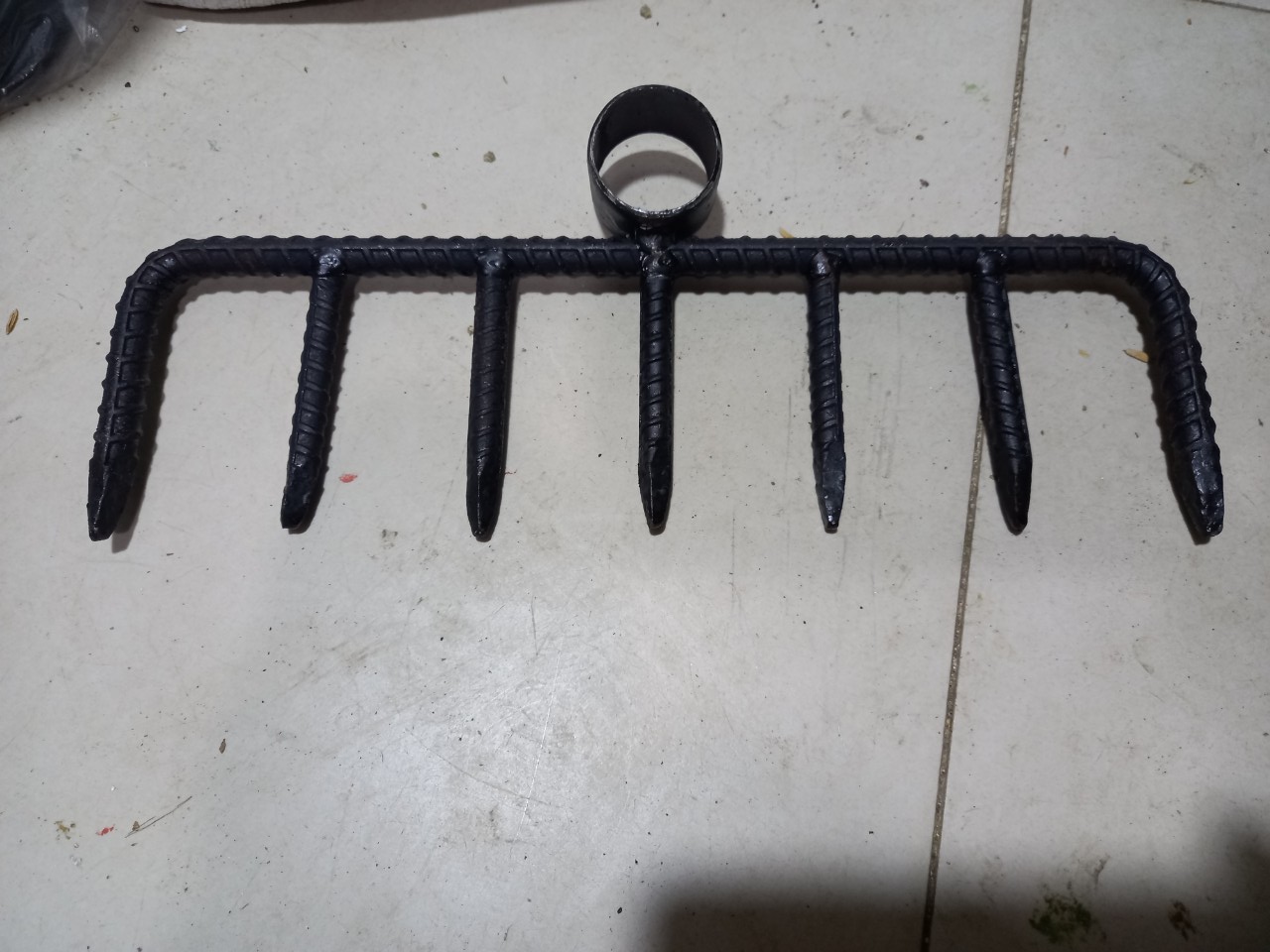 Cào cỏ răng nhọn nhiều kích cở