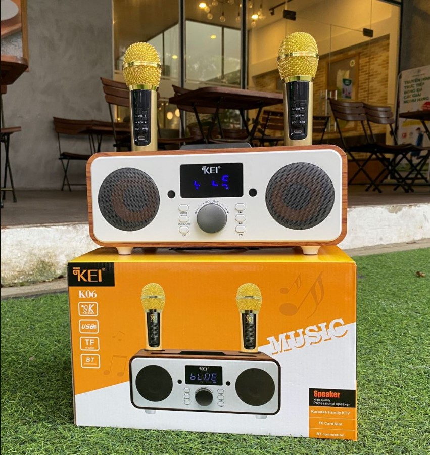 Mic hát karaoke kèm loa,loa bluetooth siêu bass, loa karaoke bluetooth kei k06,tặng kèm 2,màn hình lcd ,sạc pin trên micro,chỉnh eq, echo trên micro- đầy đủ kết nối usb, aux, tf card