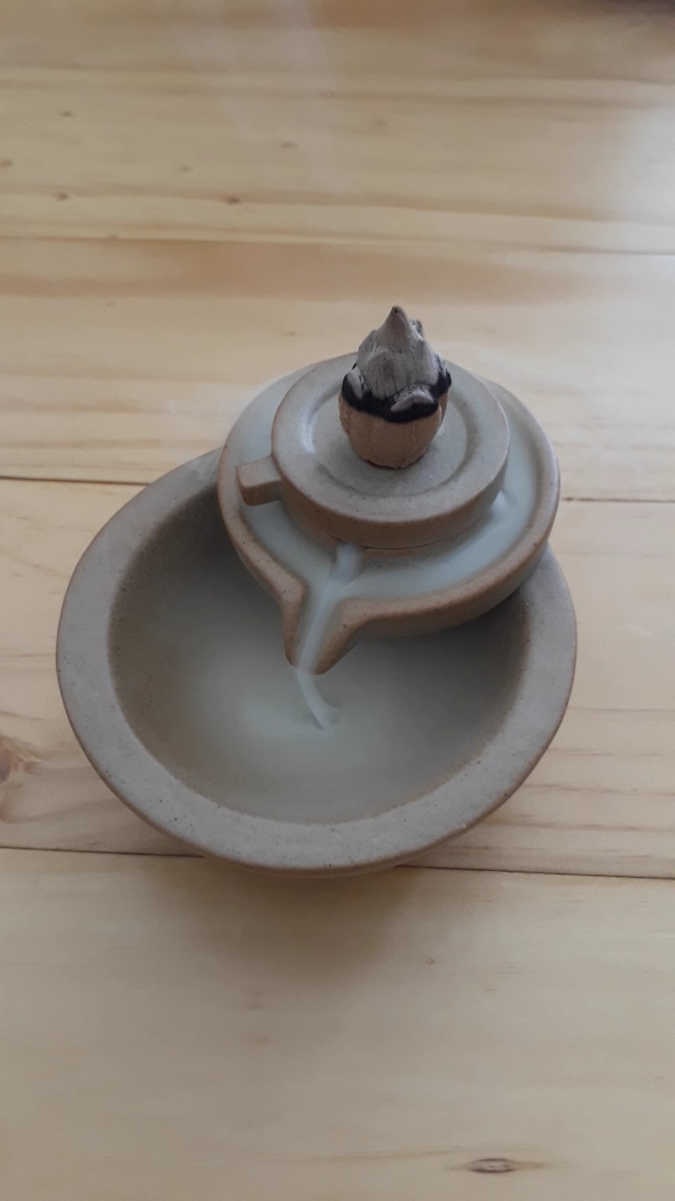 Thác Khói Trầm Hương