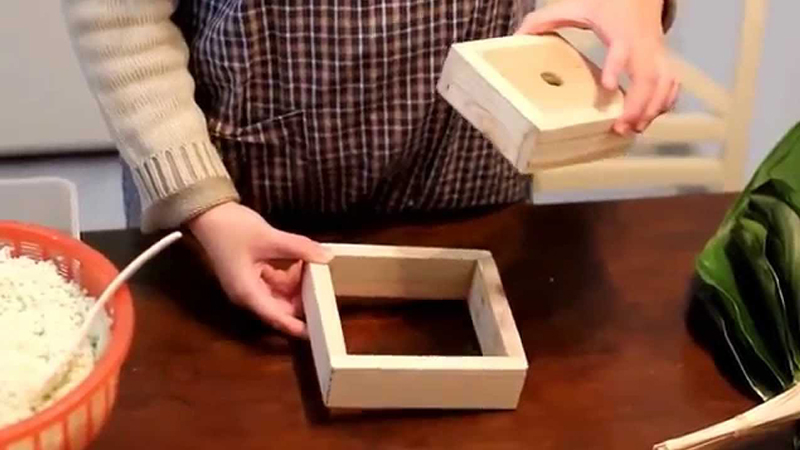 [HCM]khuôn làm bánh chưng gỗ thông minh dragon lớn 17cm