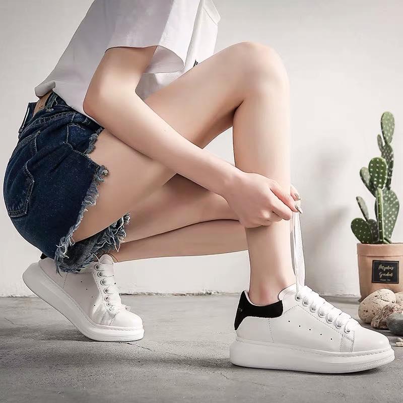 Giầy thể thao trắng gót đen nữ