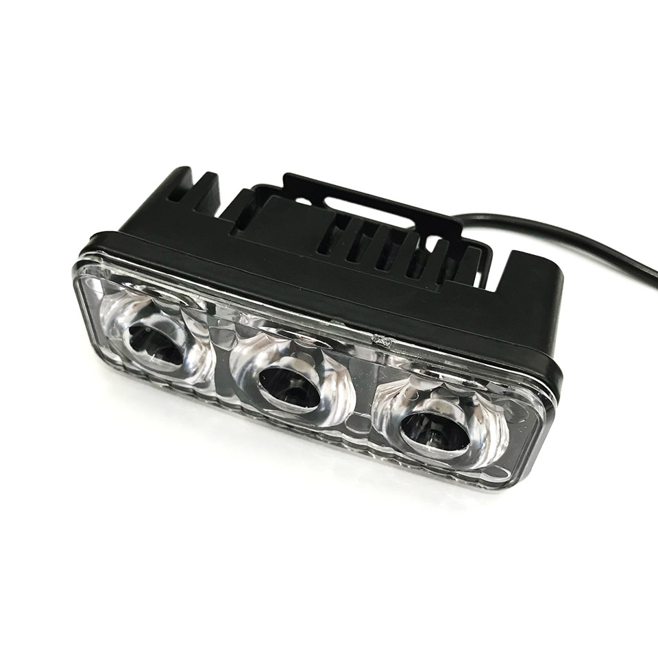 Đèn trợ sáng 3 bóng 6w gắn xe máy 12v