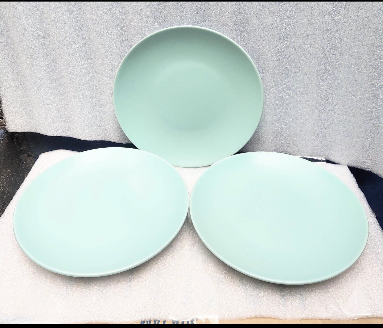 Combo 2 dĩa ( kèm hộp) Màu xanh, tráng men, sứ, dễ thương, sang trọng 22cm