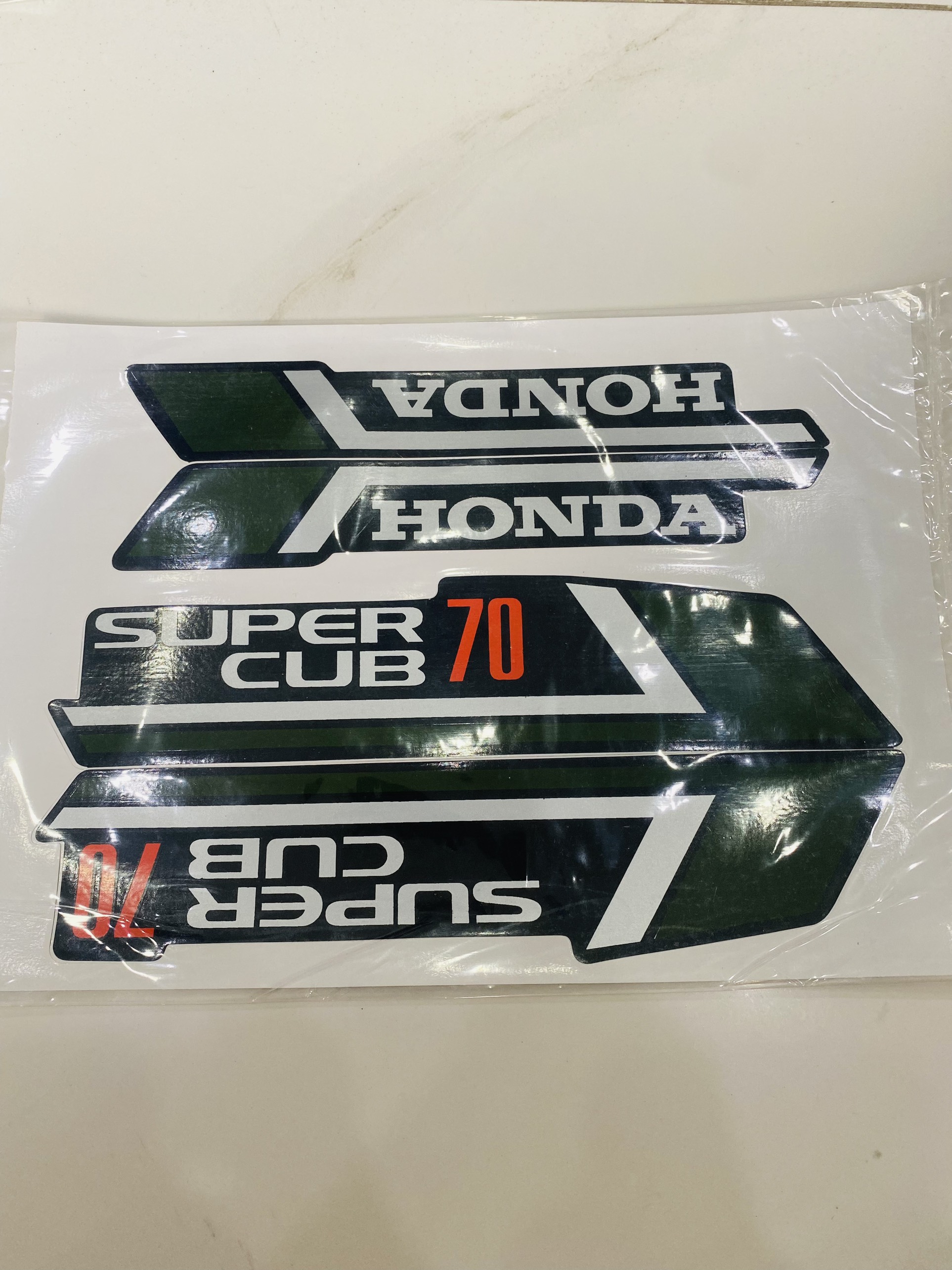 Bộ tem dán xe máy honda cub 81 70cc in thái sắc nét màu xanh lá