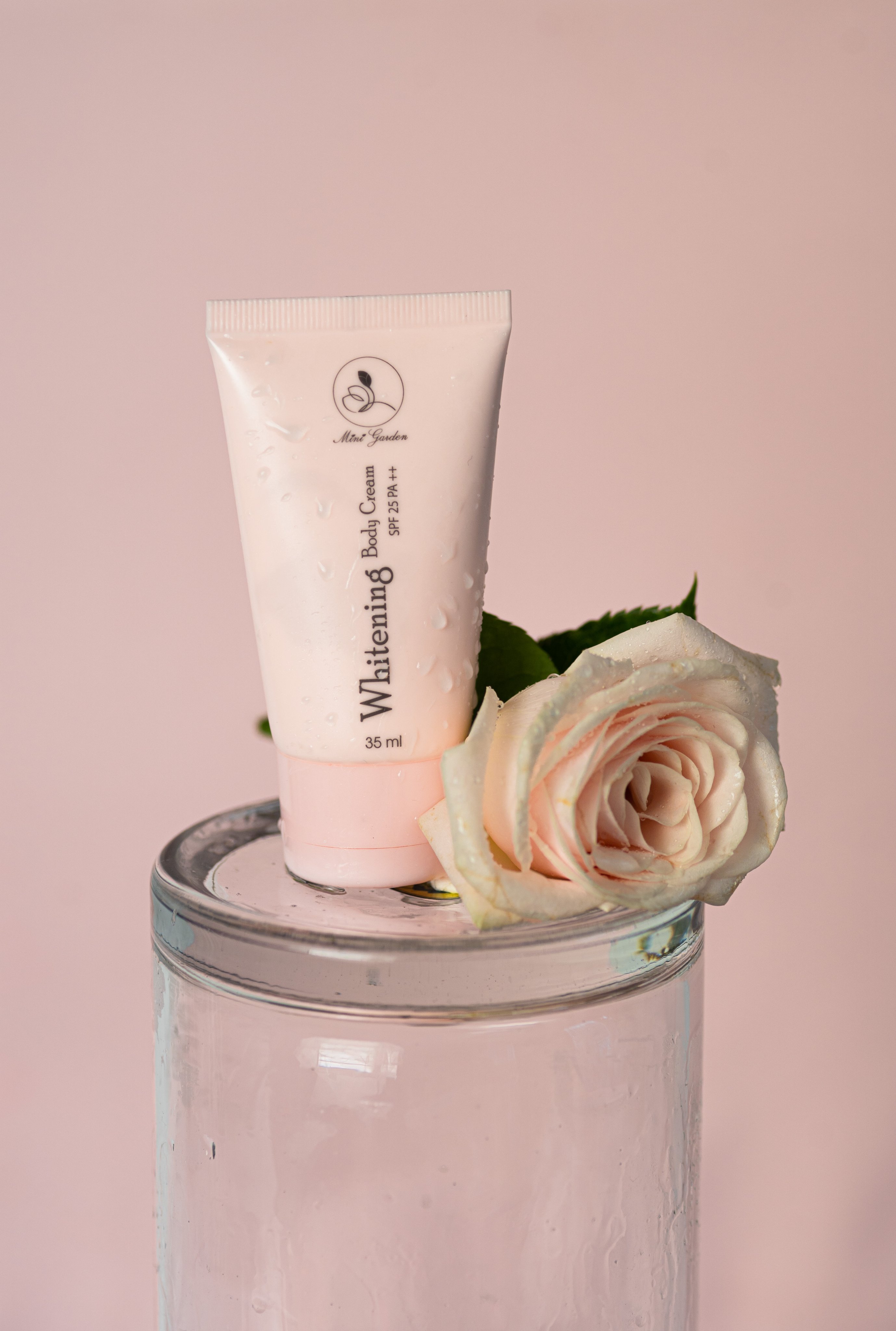 Kem dưỡng trắng da Whitening body Cream SFP25 /PA++ Mini Garden dung tích 35ml