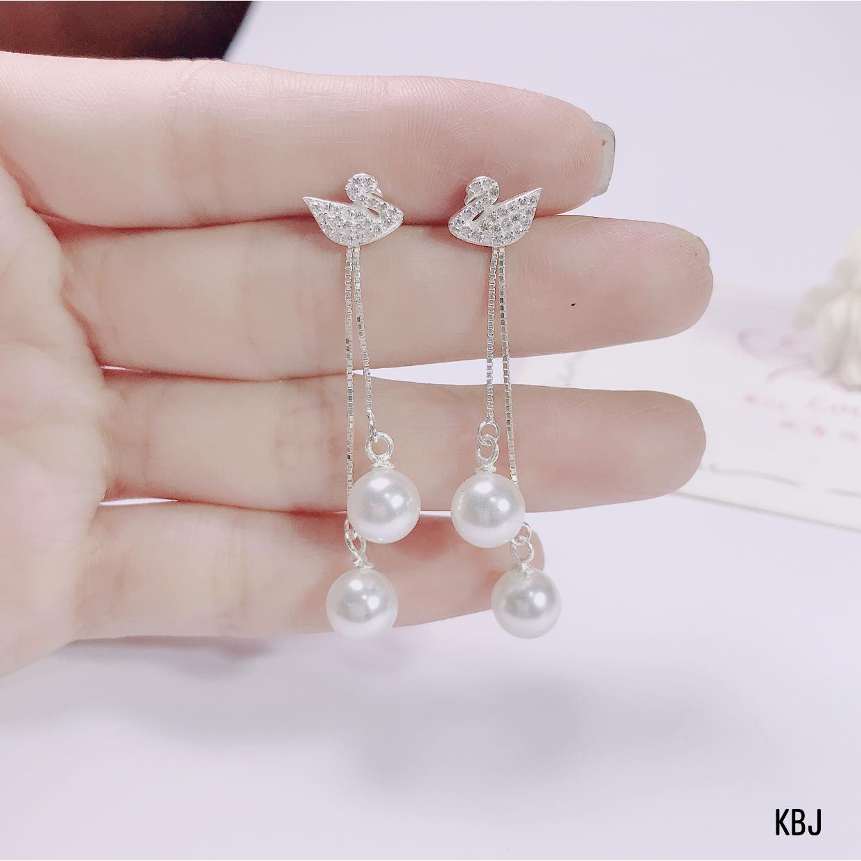 Bông tai nữ, Bông tai bạc , sự kết hợ thiên nga và treo trai tua đôi