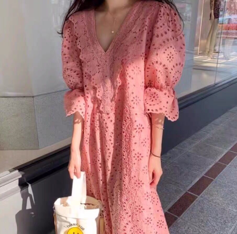 Hàn Quốc NUOVAUL mùa hè khí chất V-Neck ren dài đầm đầm maxi